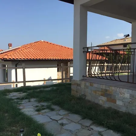 Sveti Georgi Houses Gaytaninovo